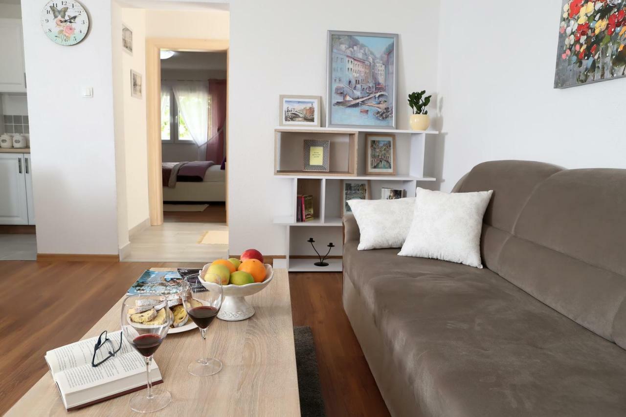 Apartman Sofia Otocac Luaran gambar
