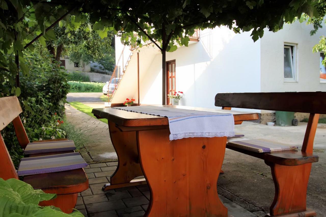 Apartman Sofia Otocac Luaran gambar